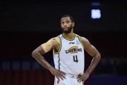 🏀CBA战报：弗格31+8 道格拉斯30分&amp;郭艾伦缺席 辽宁97-86广州